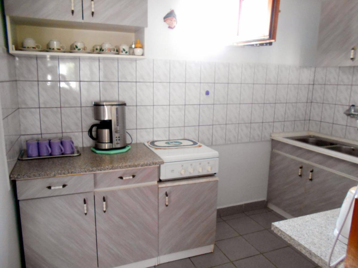 Bed and Breakfast Árpád Panzió Győr Esterno foto