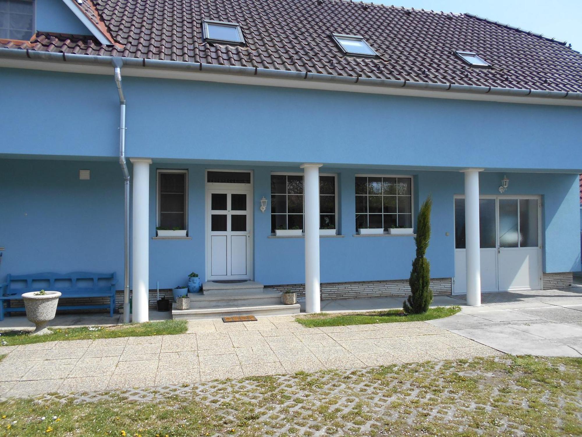 Bed and Breakfast Árpád Panzió Győr Esterno foto